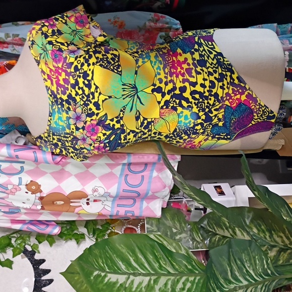 Planet Body  Colorful Chain-Back - Picture 4 of 4